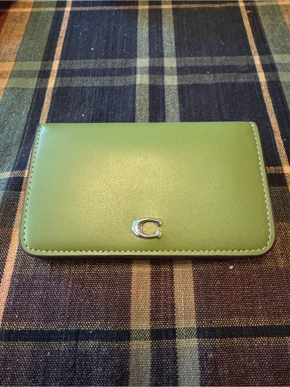 Coach snap wallet in dark lime